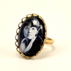 Amelia Earhart Petite RIng