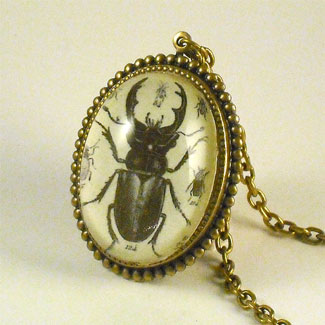 Beetle Juice Deluxe Necklace